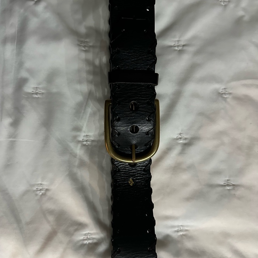 Gap 1969 Thick Black Genuine Leather Belt with Large Gold Buckle Size Small - Picture 3 of 7